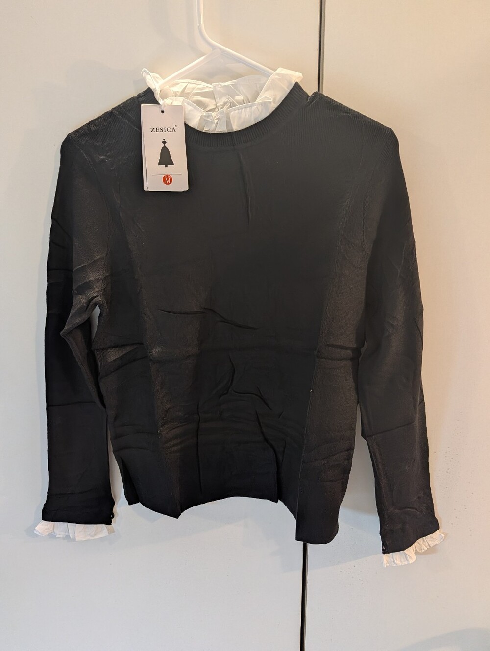 Zesica Black Ruffle-Trim Women's Sweater Medium NWT